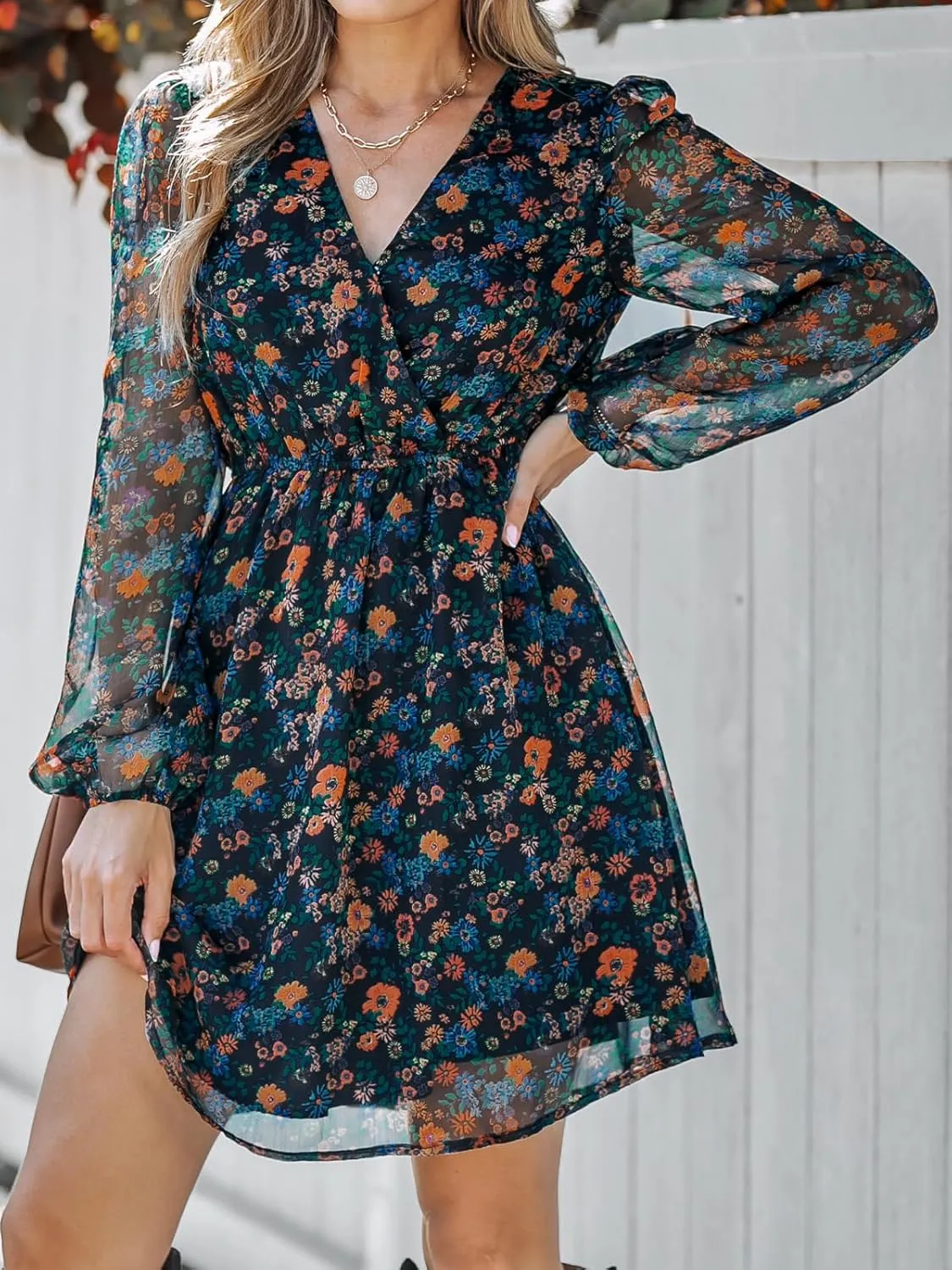 CUPSHE Women's Mini Dresses Casual Spring V Neck Chiffon Long Peasant Sleeves Flowy Summer Dress