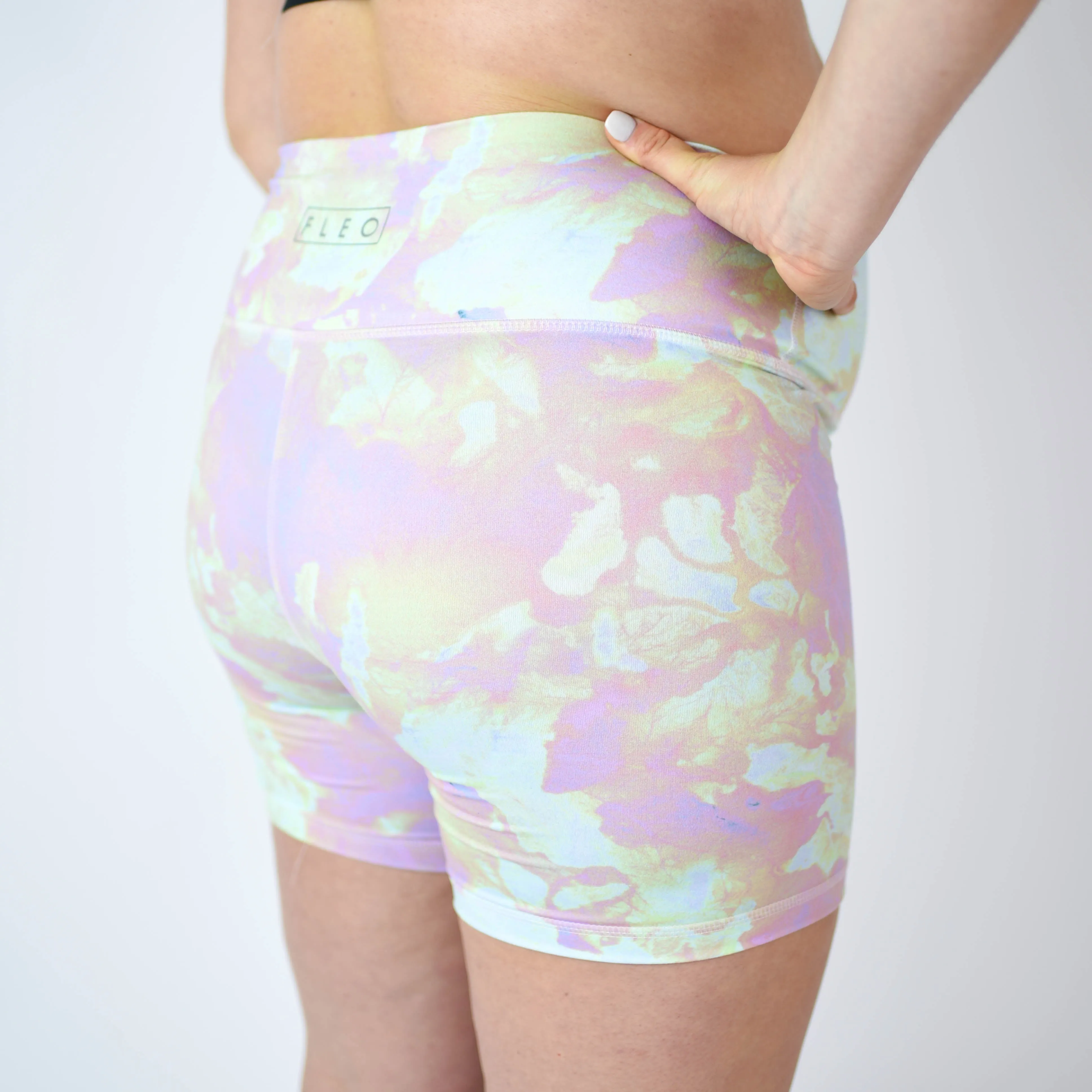 FLEO Biker Shorts - Glow