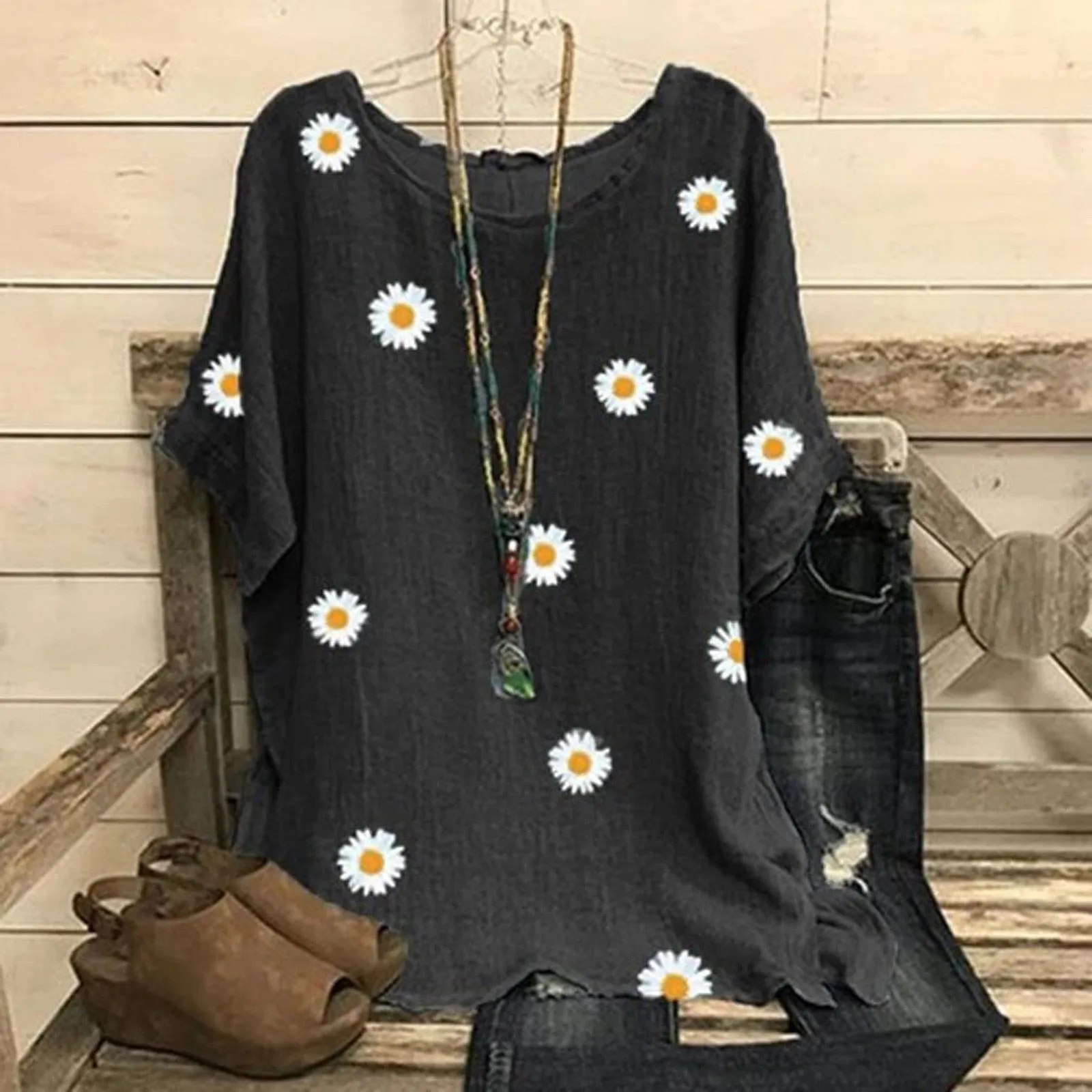 Funki Buys | Shirts | Women's Plus Fashion Daisy Print Blouse