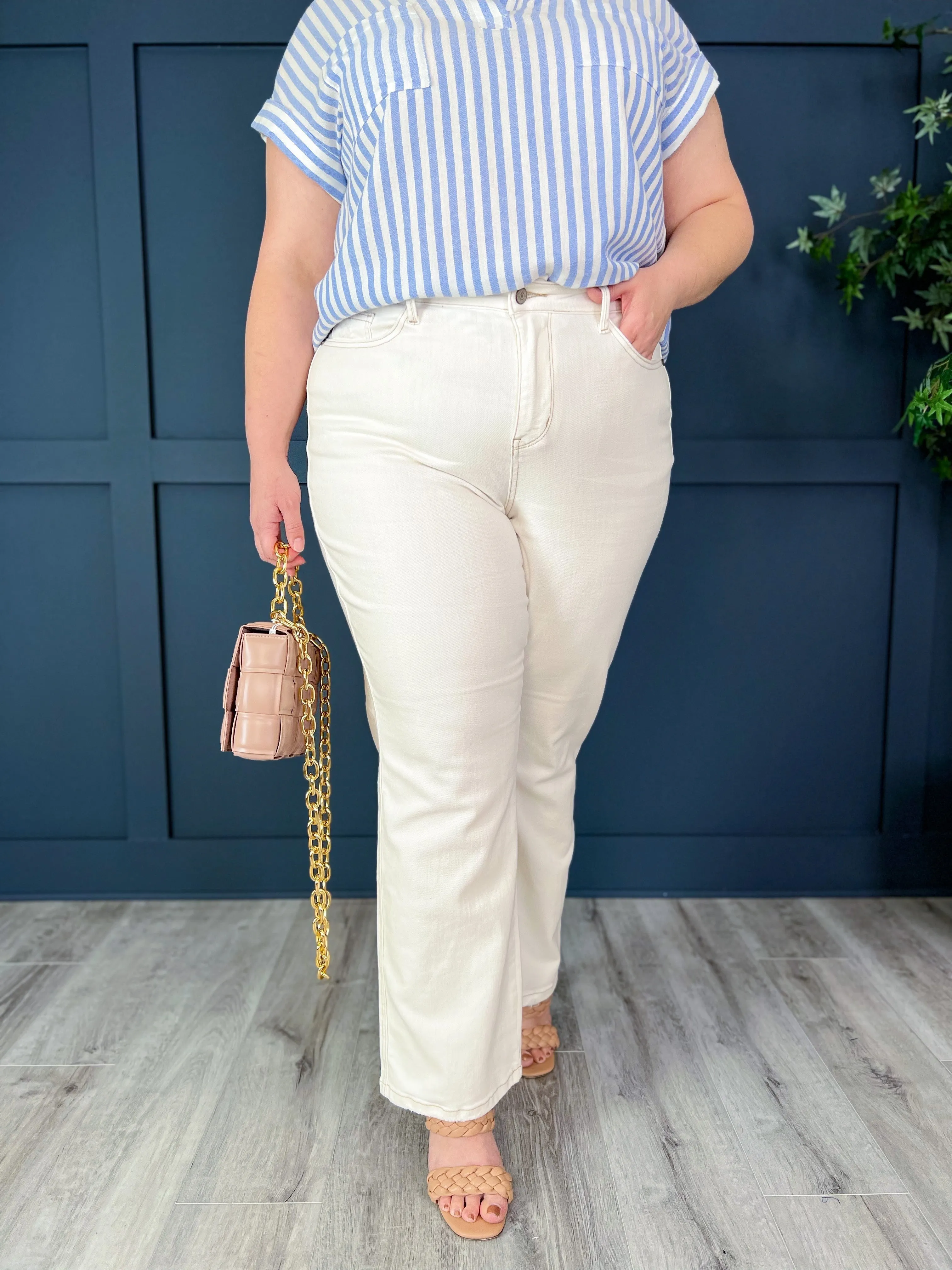 Judy Blue Mild Destroyed Straight Leg Jeans