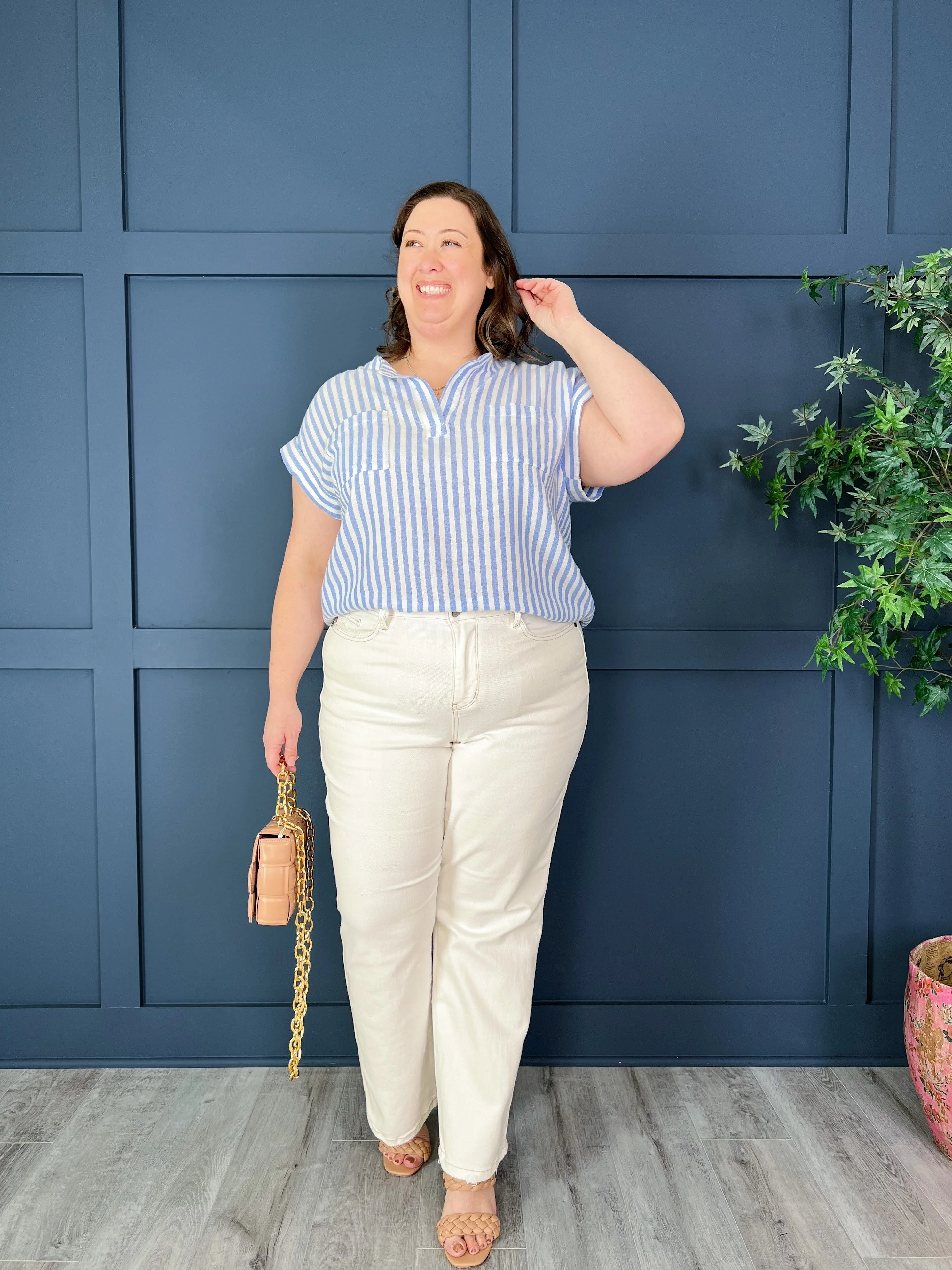 Judy Blue Mild Destroyed Straight Leg Jeans