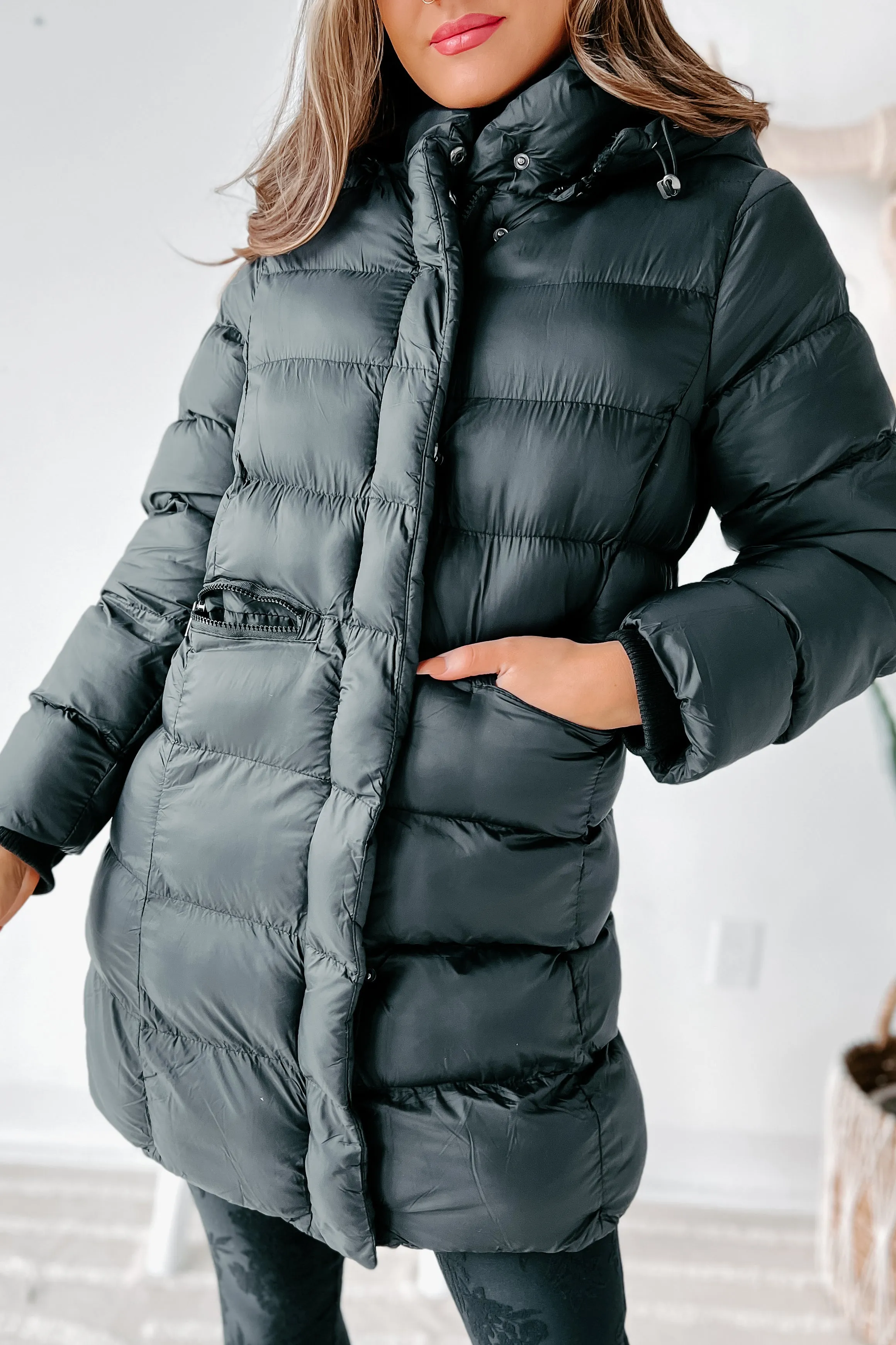 Keeping Warm Knee Length Puffer Coat (Black)
