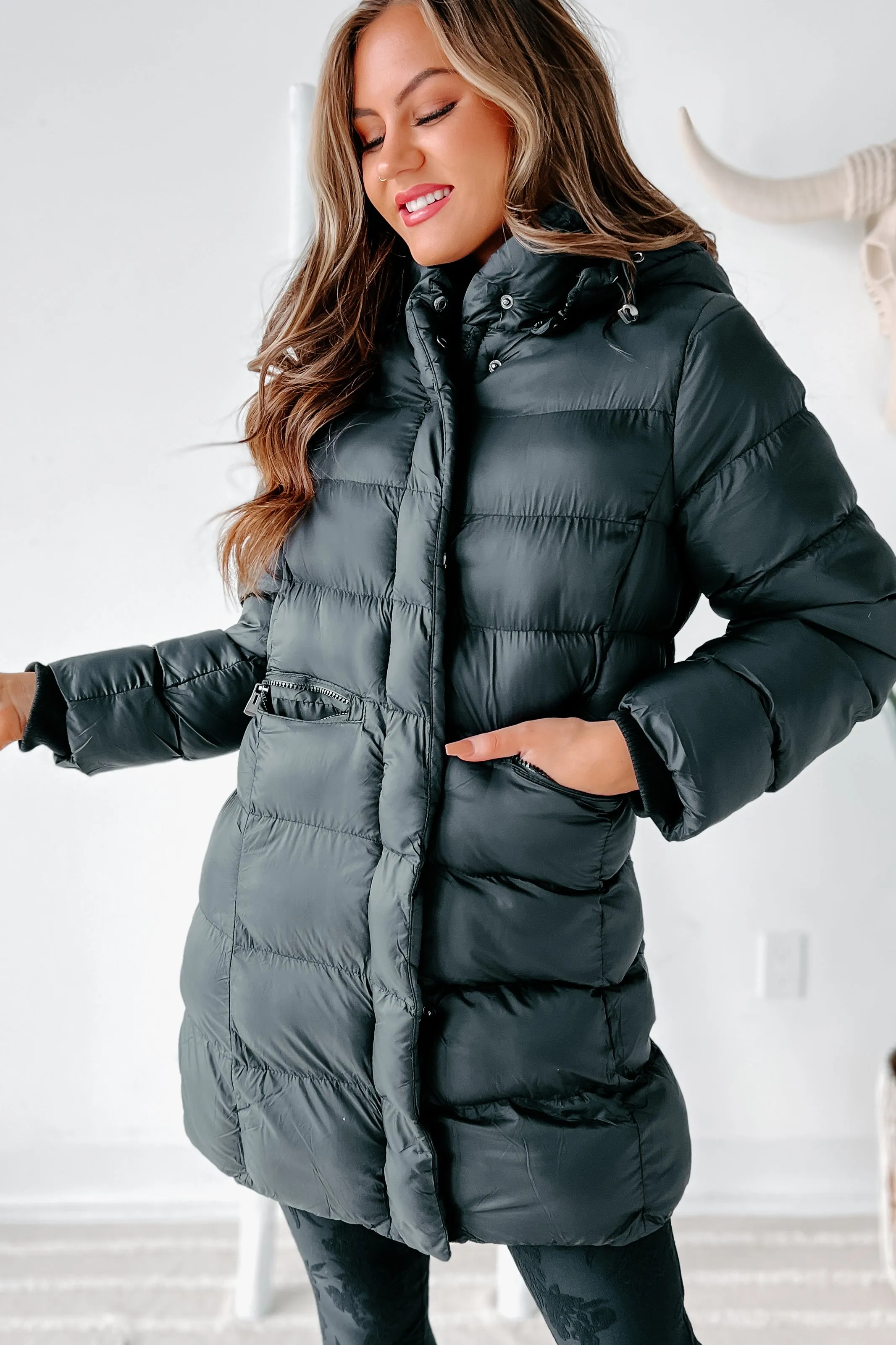 Keeping Warm Knee Length Puffer Coat (Black)