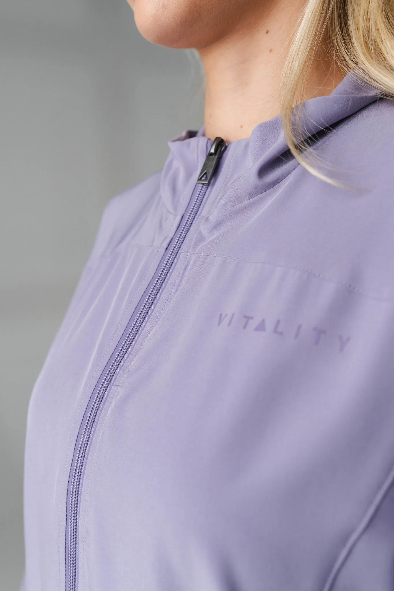 Vitality Breeze® Windbreaker - Ashberry