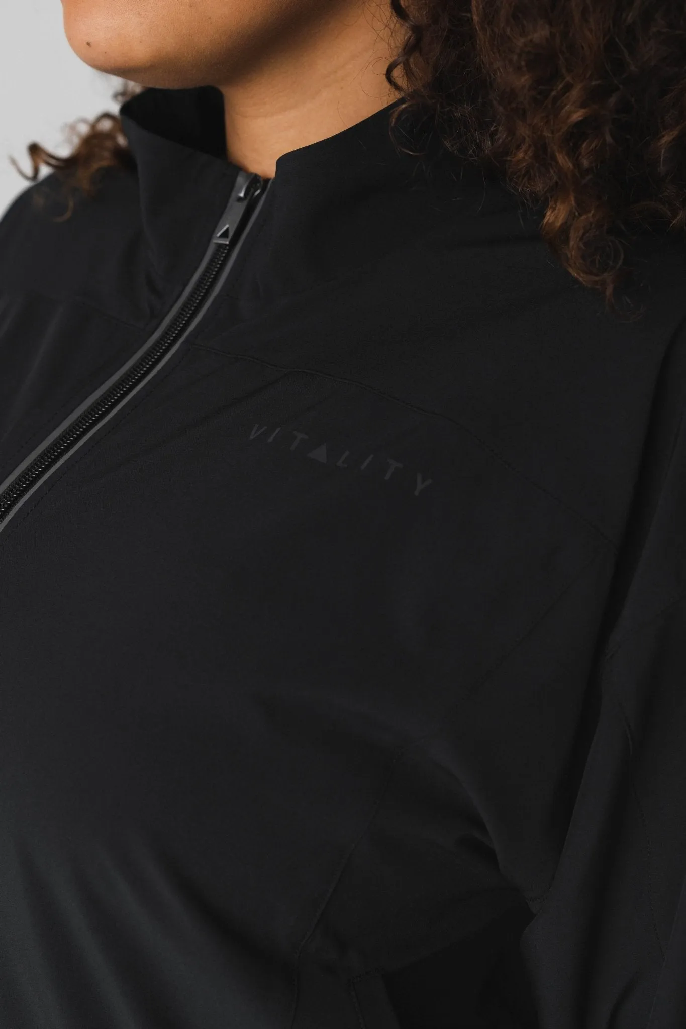 Vitality Breeze® Windbreaker - Midnight